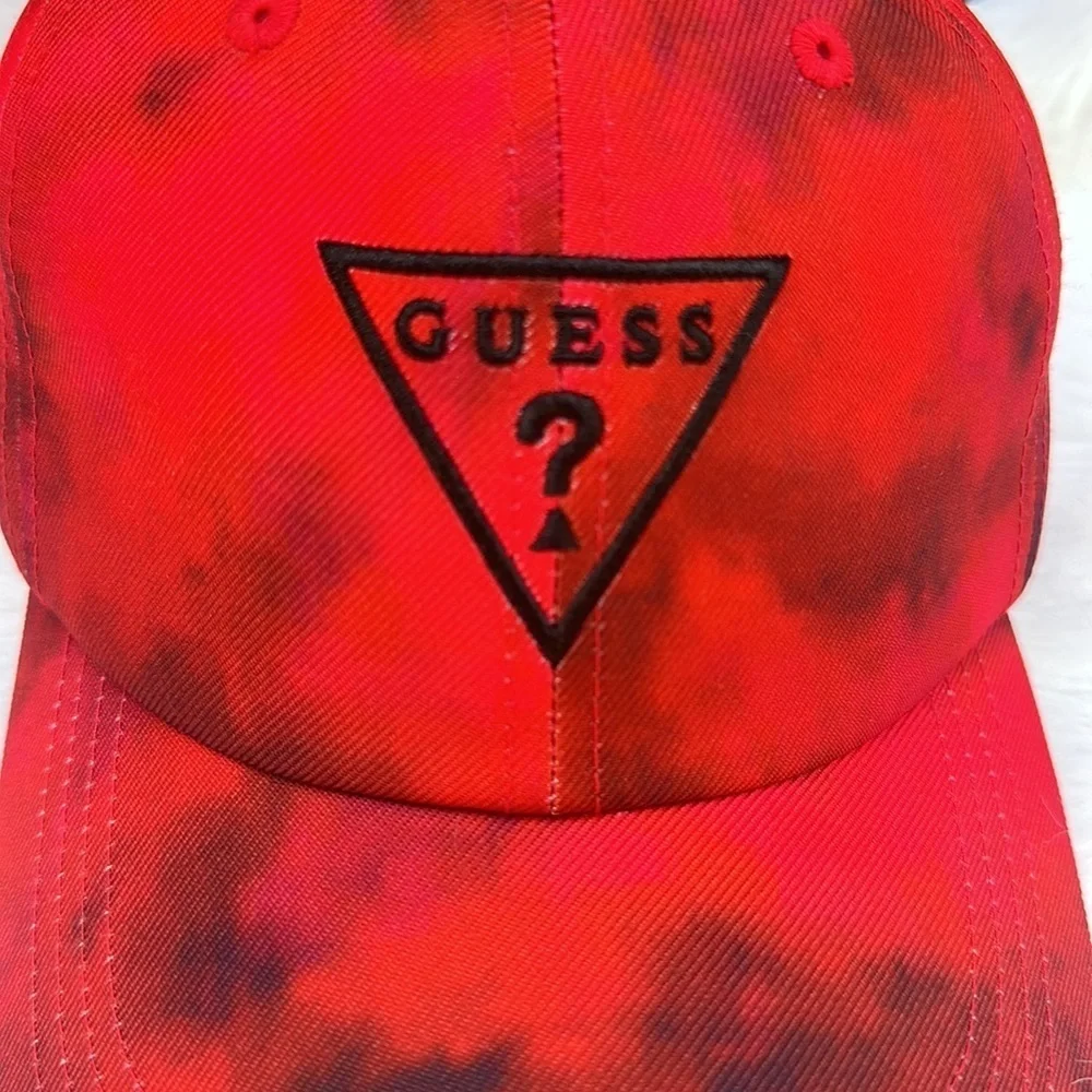 New GUESS Boys/Kids Red Hat